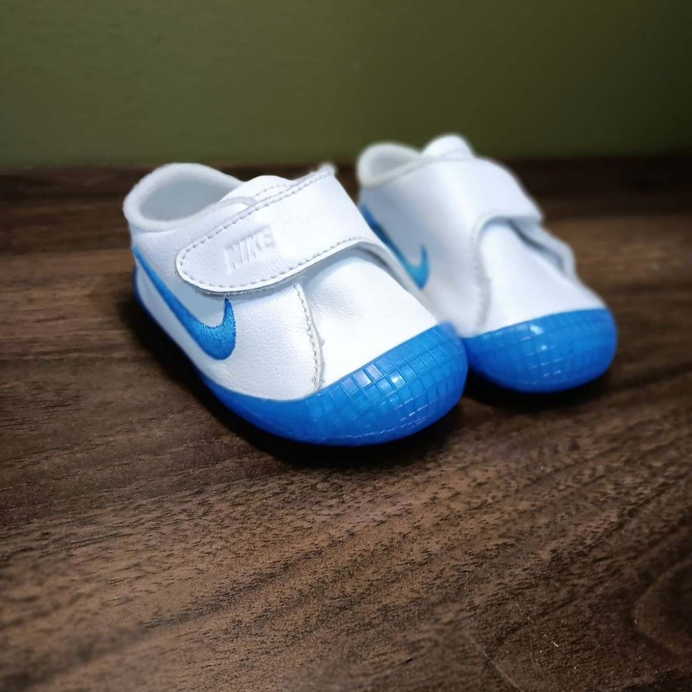 Nike Baby Crib Shoes  Infant Size 3C
